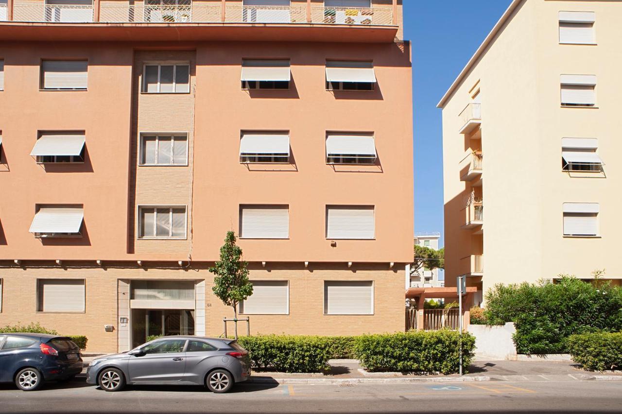 Suite Attico In Centro - Parcheggio Gratuito ลีวอร์โน ภายนอก รูปภาพ